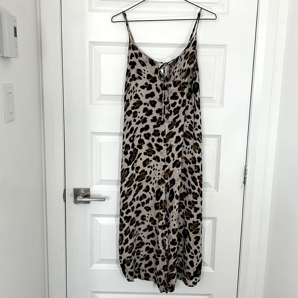 URBAN ROMANTICS - jumpsuit leopard print wide legs cropped size no tag